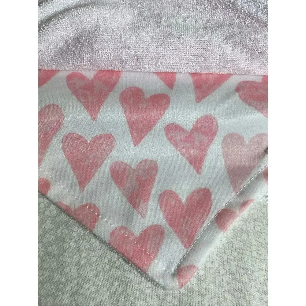 TRUE BABY 0-6 MONTH - 1ST VALENTINES BIB AND SOCK SET